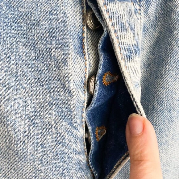 NWT  Zara The Straight Cropped Light BLue Wash Mid Waist Jeans 8 - Picture 3 of 8